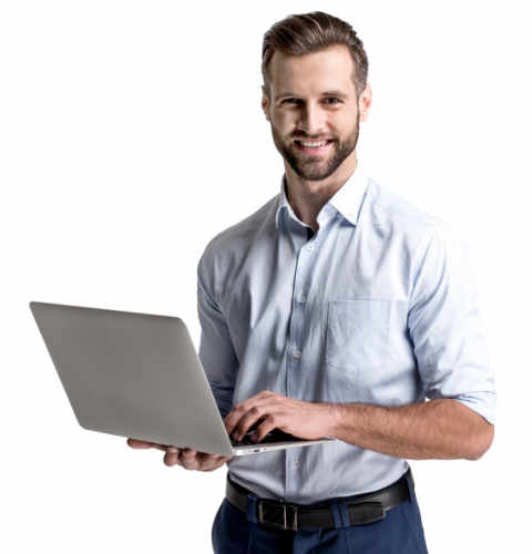 Imprenditore sorridente che usa un laptop